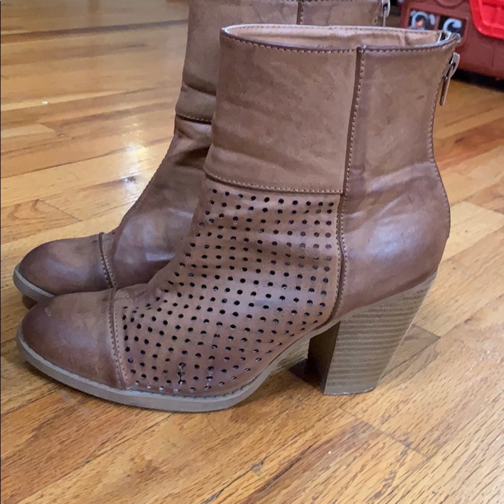 Brown booties, please read caption